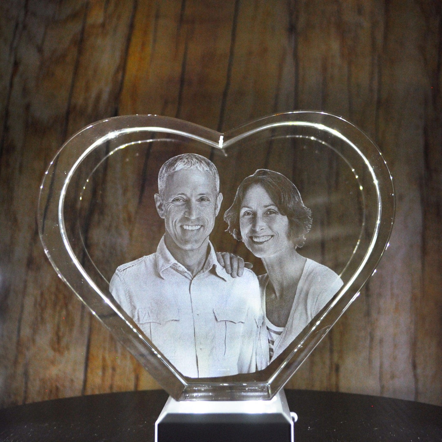 Cœur en Verre taille XL avec Gravure Laser 3D d'un couple.