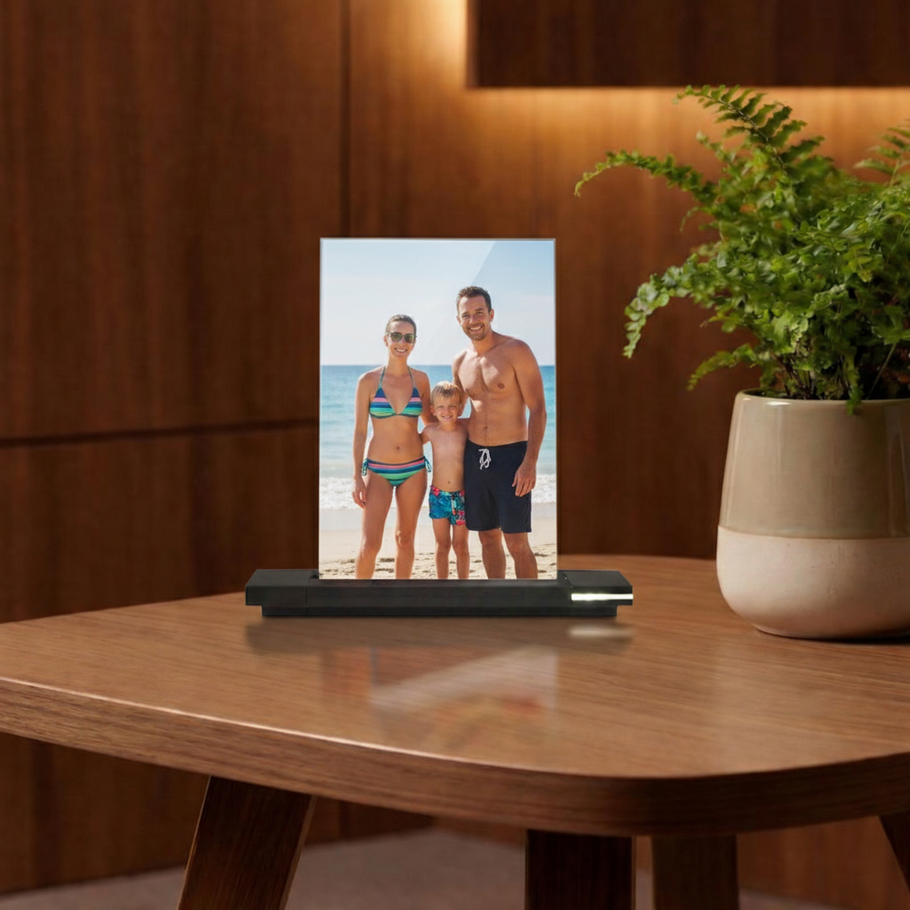 Viva – Photo couleur sur verre Portrait avec socle lumineux Polaris