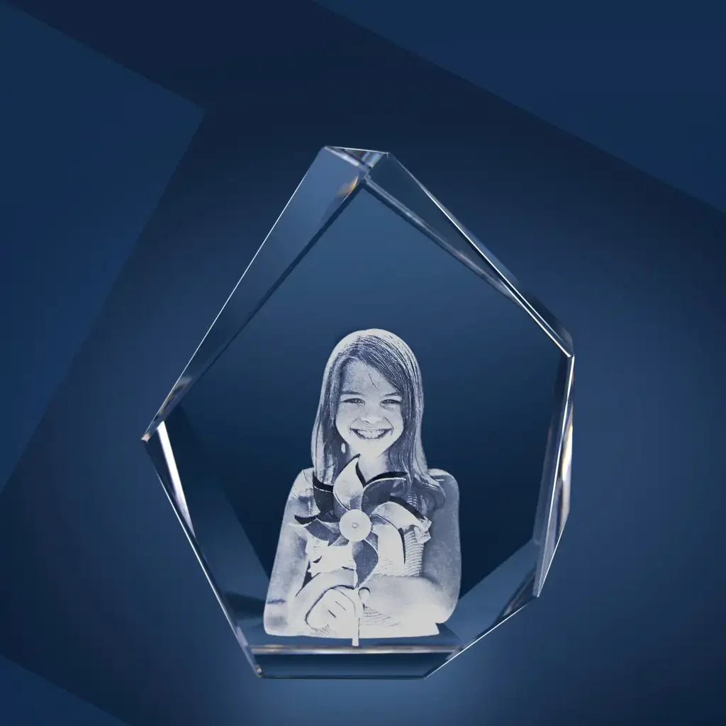 Alpin M Bloc de Verre Gravé Laser 3D - Souvenir Intemporel