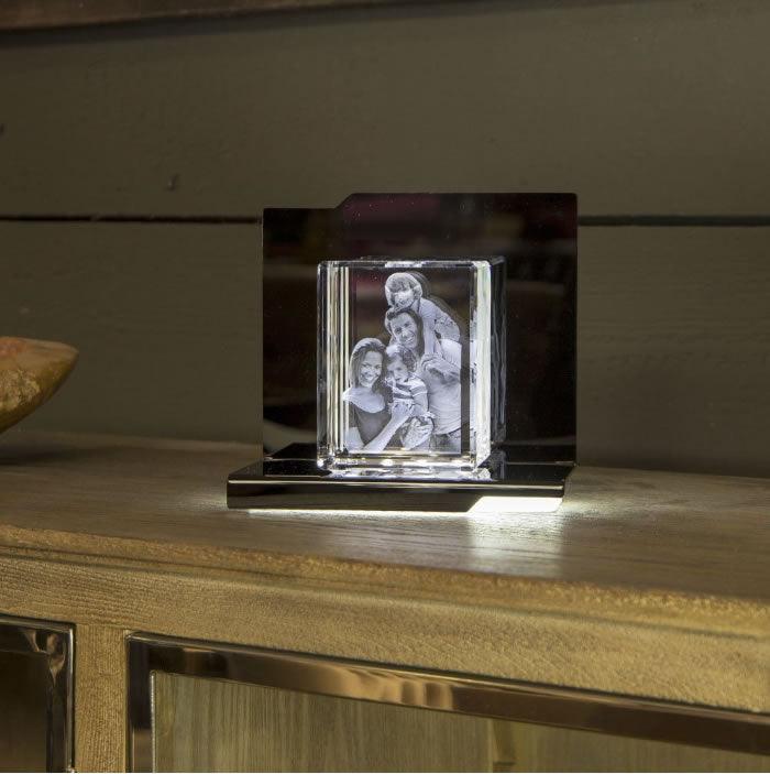 Capriccio Socle Lumineux - Éclairage LED pour Objets Décoratifs - Cadeaux en verre